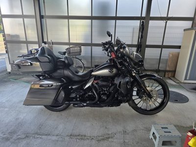 エントリーNo.37 FLHTKSE CVO リミテッド