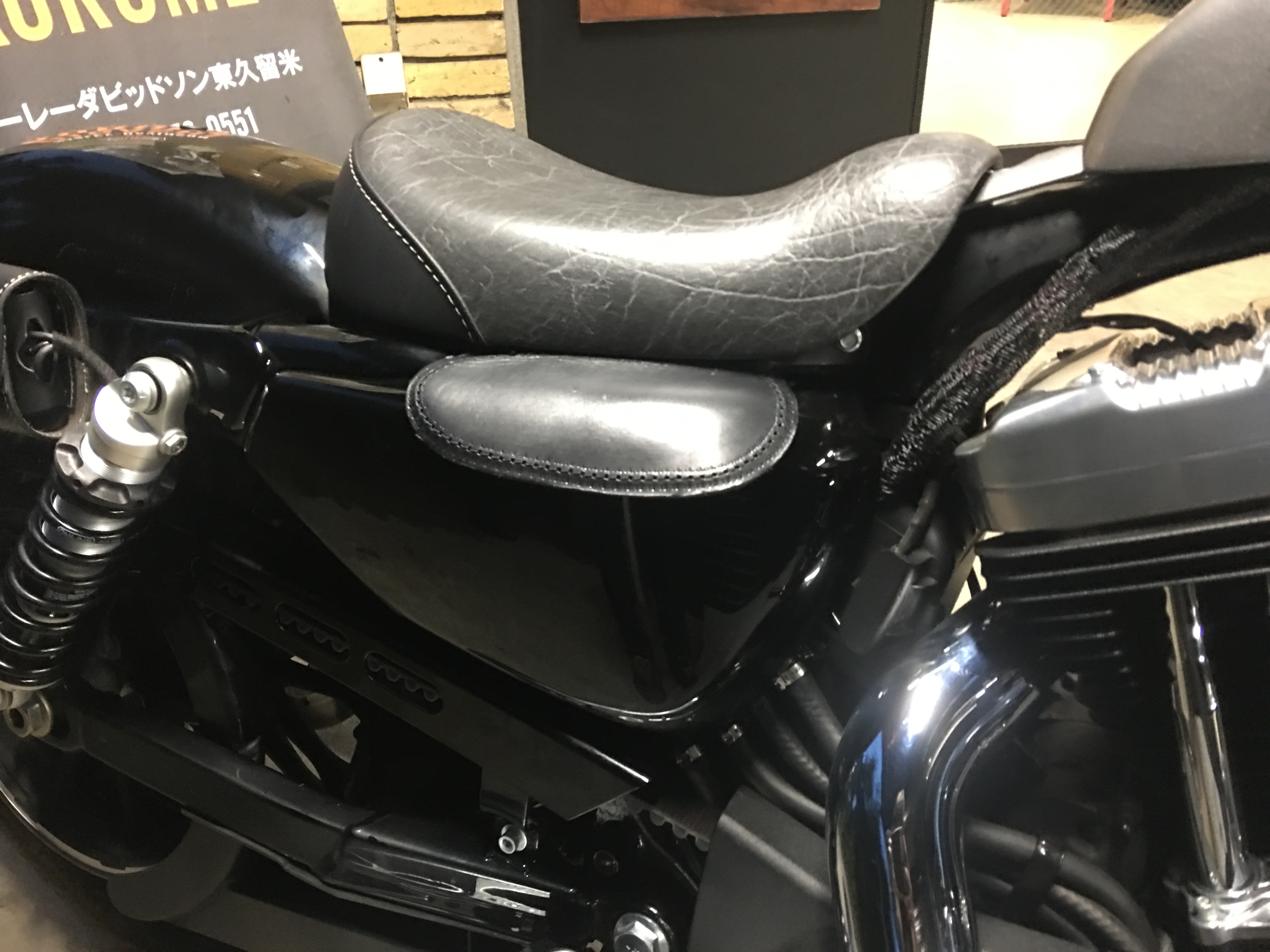 再入荷格安 57200139 ハーレー純正 オイルタンクカバー 14以降 XL JP店 ...