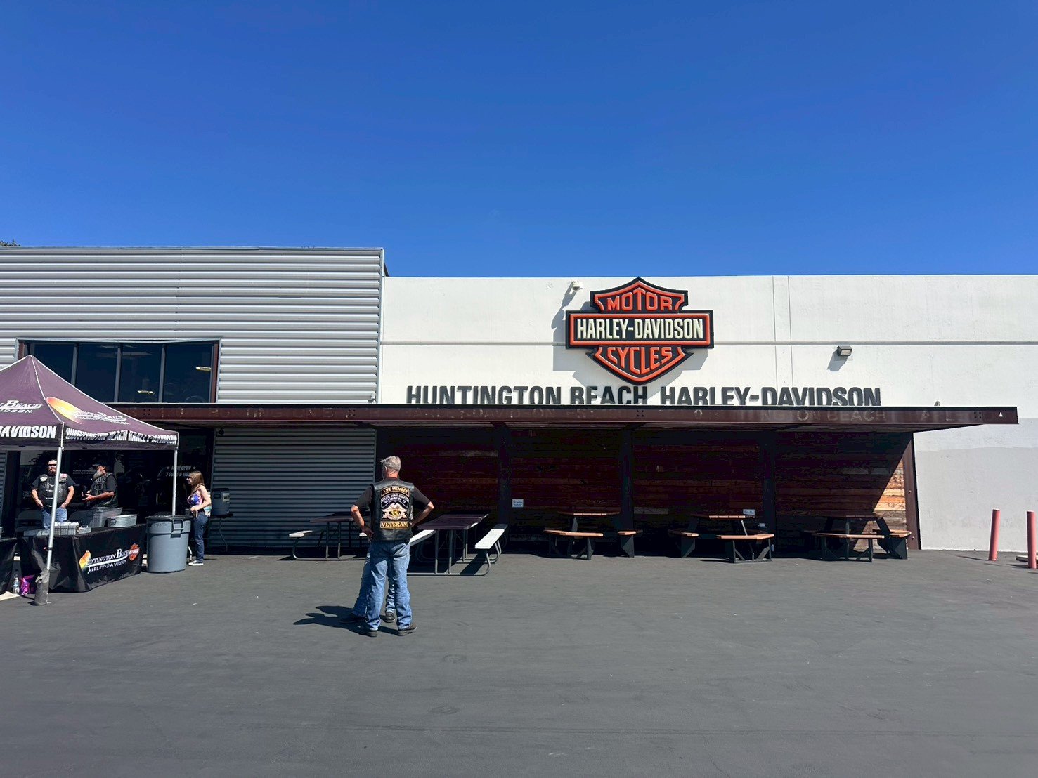Huntington Beach Harley-Davidson 外観
